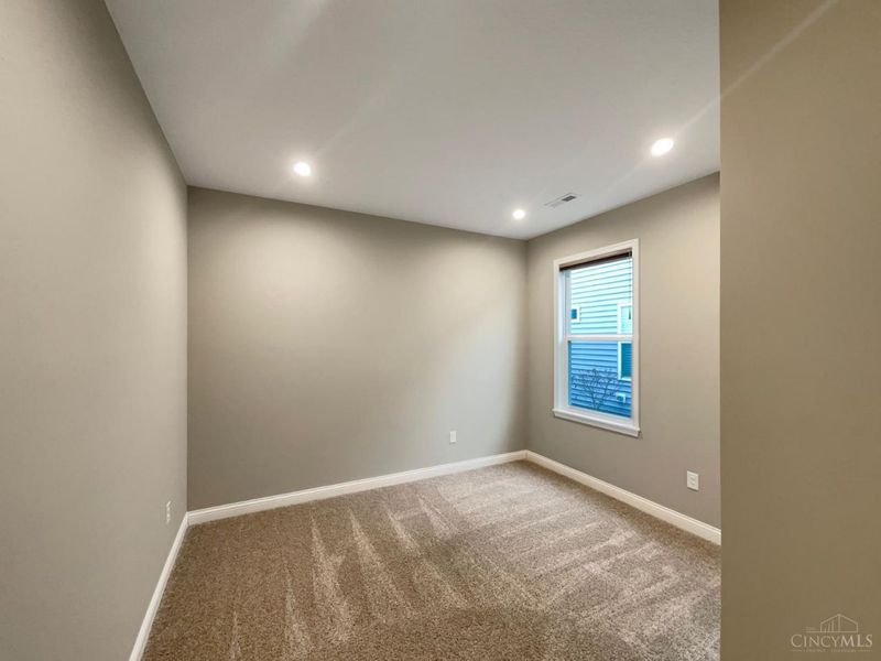 4332 R E Smith Drive, West Chester, OH 45069 Photo 16