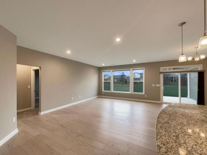 4332 R E Smith Drive, West Chester, OH 45069 Photo 3