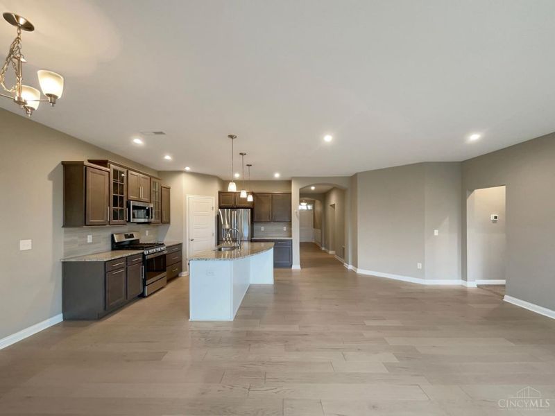 4332 R E Smith Drive, West Chester, OH 45069 Photo 9