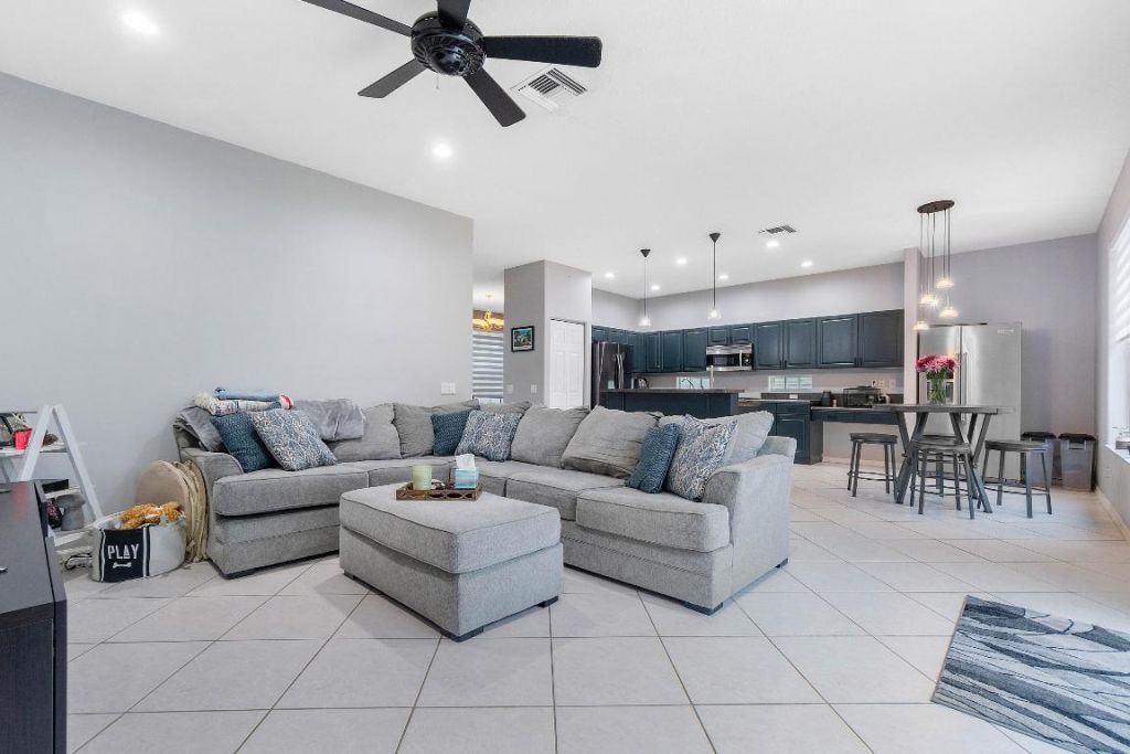 7069 Middlebury Drive, Boynton Beach, FL 33436 Photo