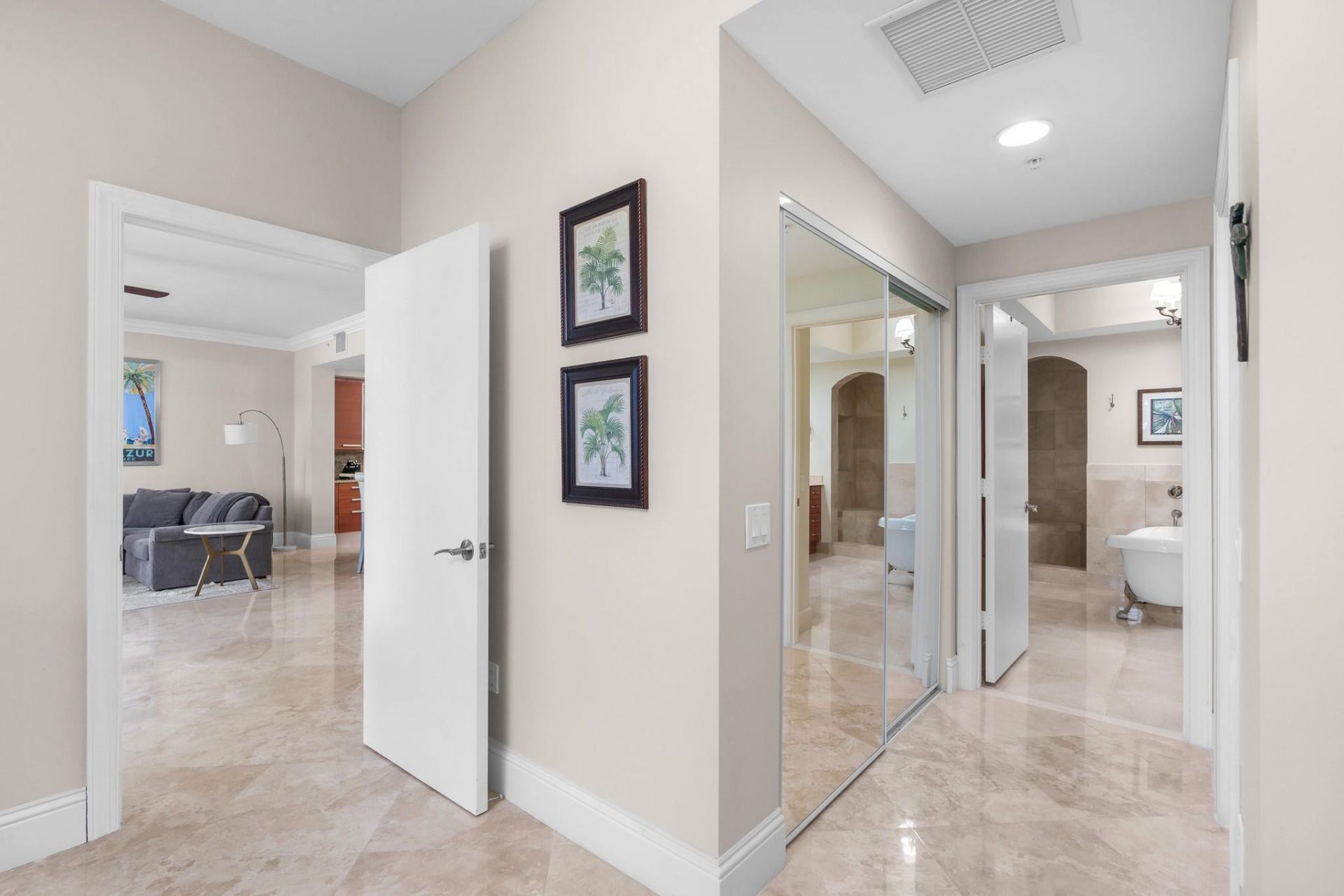 701 SE 21st Avenue, Unit 304, Deerfield Beach, FL 33441 Photo