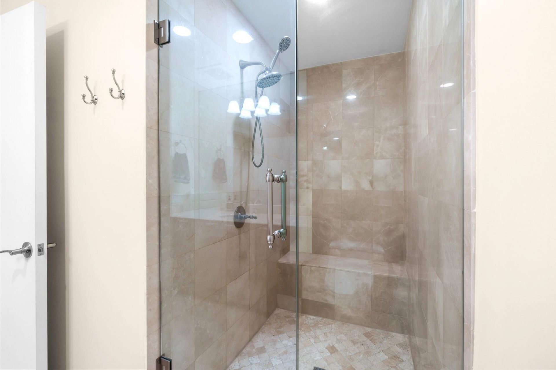 701 SE 21st Avenue, Unit 304, Deerfield Beach, FL 33441 Photo