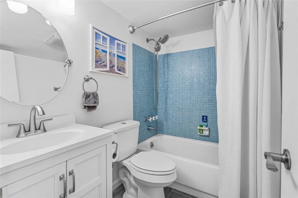 490 SE 19th Ave, Unit 203, Pompano Beach, FL 33060 Photo