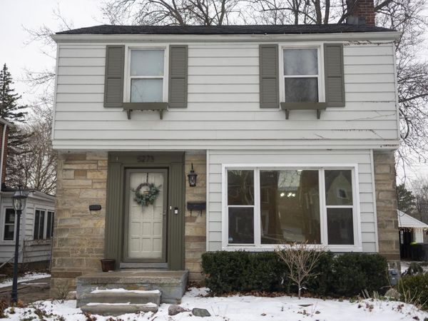 5273 Hillcrest Street, Grosse Pointe, MI 48236