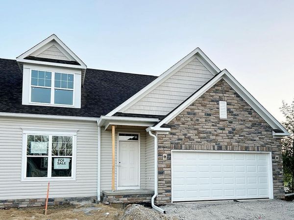 1644 Bookfield Lane, Grove City, OH 43123