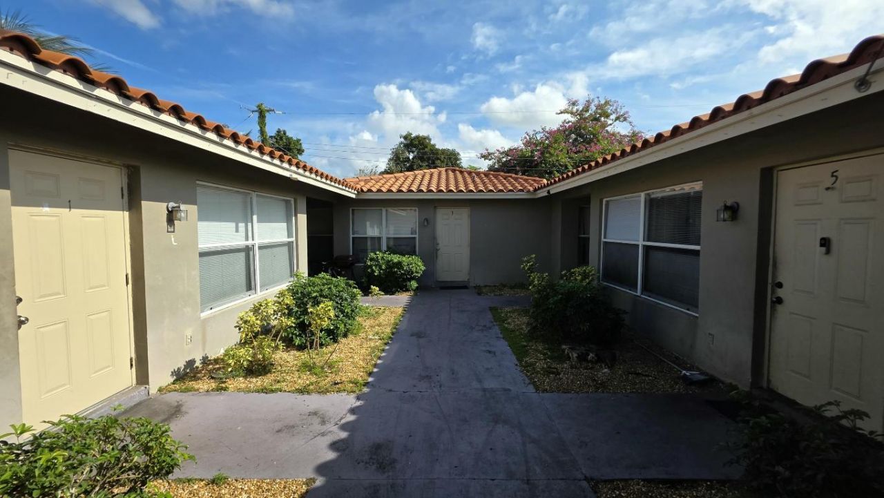 4115 Riverside Drive, Unit 1-5, Coral Springs, FL 33065 Photo