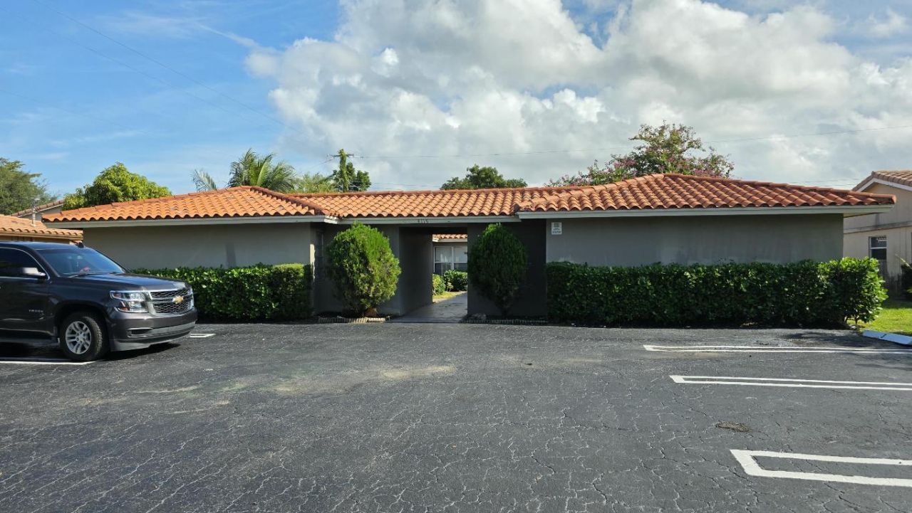 4115 Riverside Drive, Unit 1-5, Coral Springs, FL 33065 Photo