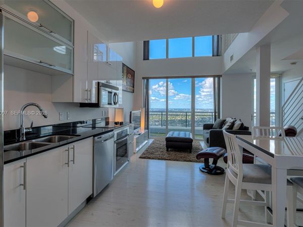 60 SW 13th St, Unit 4211, Miami, FL 33130