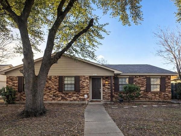 4909 Avery Circle, The Colony, TX 75056