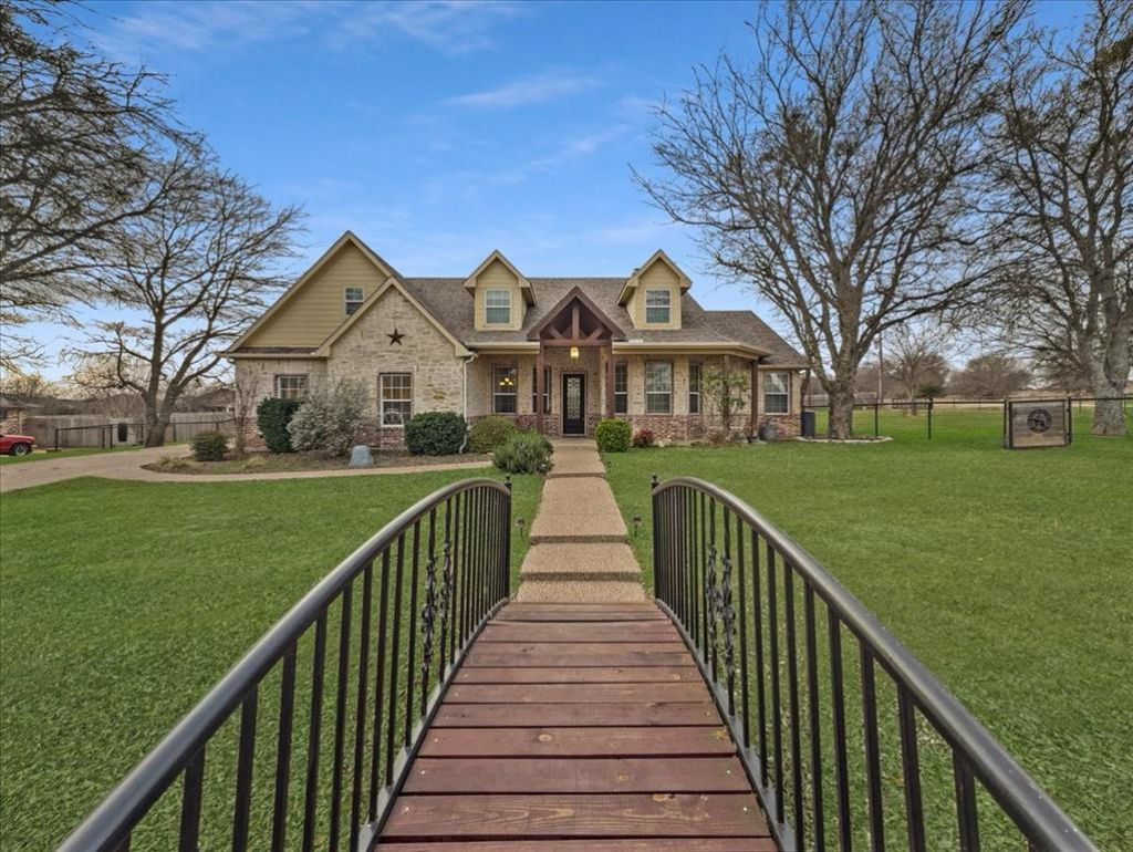 5618 Gebron Court, Fort Worth, TX 76126 Main Photo