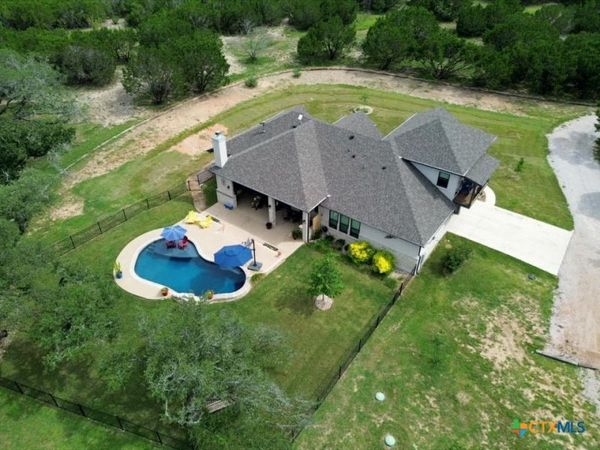 201 Brothers Lane , Burnet, TX 78611