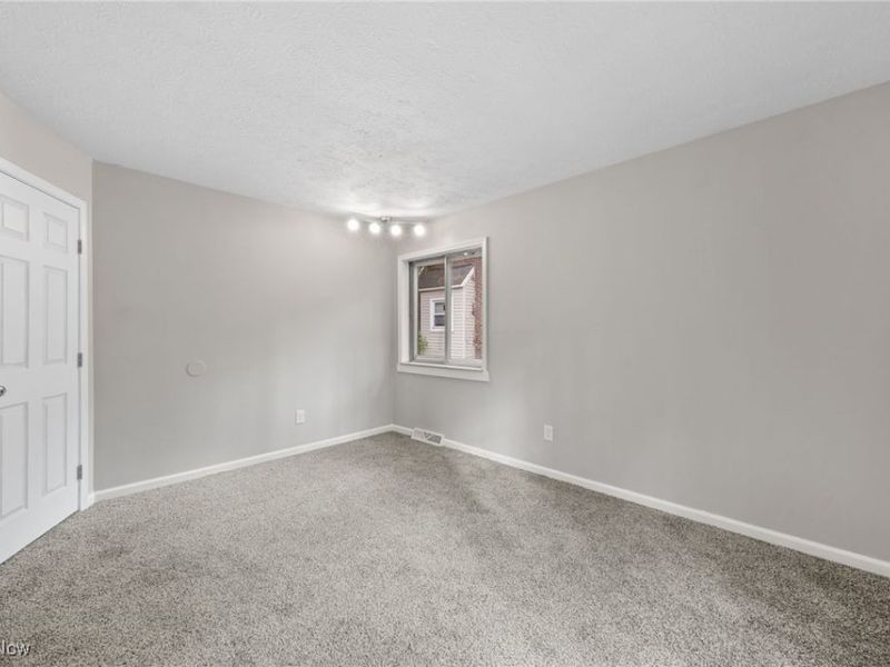 1562 Marlowe Avenue, Akron, OH 44313 Photo 22