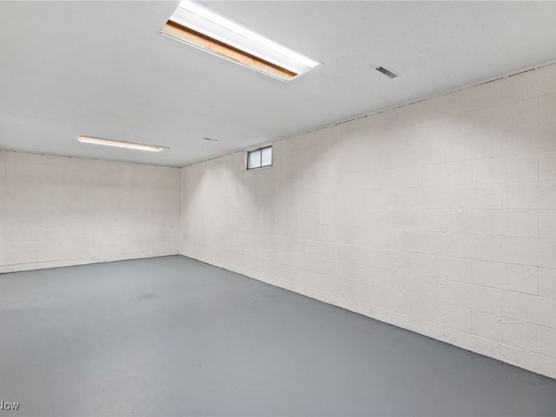 1562 Marlowe Avenue, Akron, OH 44313 Photo 24