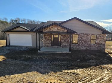 100 Emily Lane, London, KY 40741