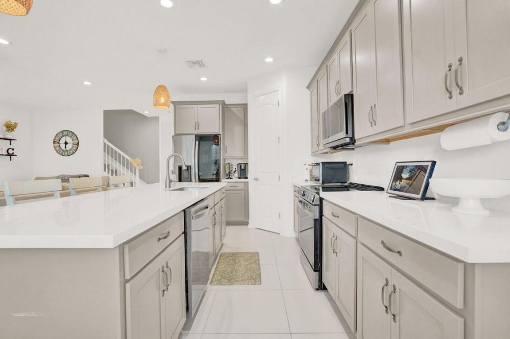 12029 Park Central, Royal Palm Beach, FL 33411 Photo