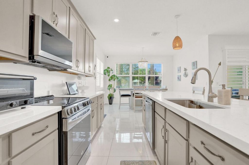 12029 Park Central, Royal Palm Beach, FL 33411 Photo