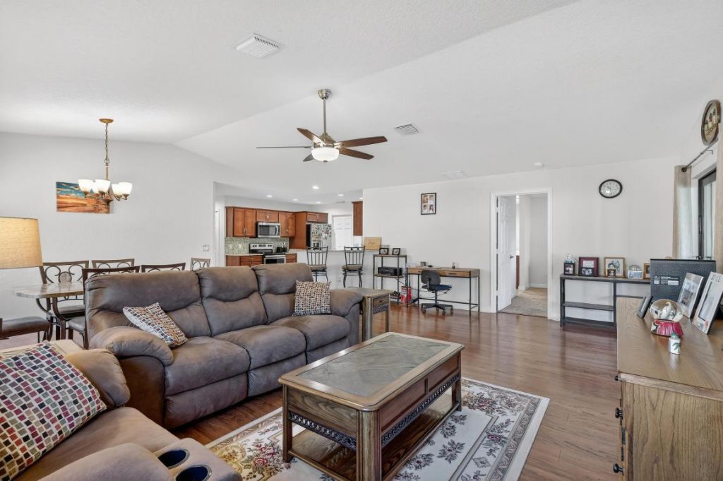 3 Los Gatos Lane, Port Saint Lucie, FL 34952 Photo
