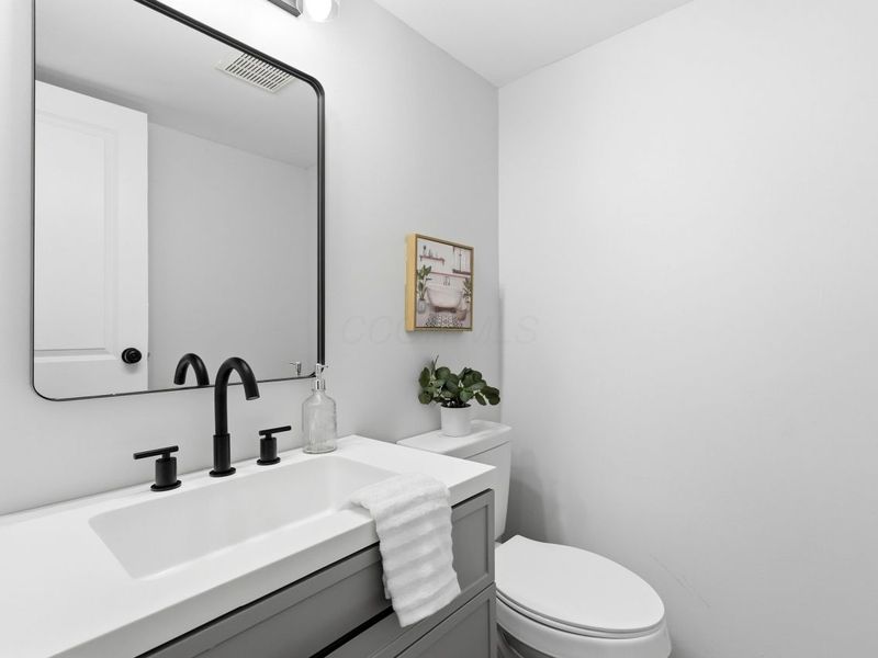 8105 Storrow Drive, Westerville, OH 43081 Photo 13