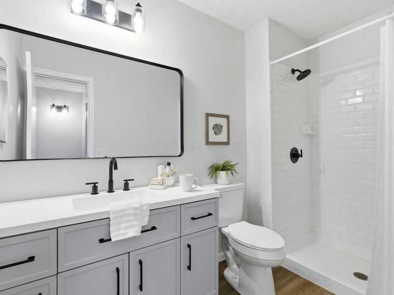 8105 Storrow Drive, Westerville, OH 43081 Photo 17