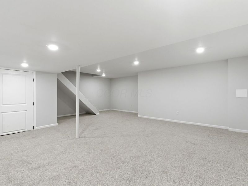 8105 Storrow Drive, Westerville, OH 43081 Photo 26