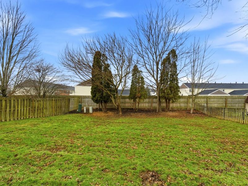 8105 Storrow Drive, Westerville, OH 43081 Photo 28