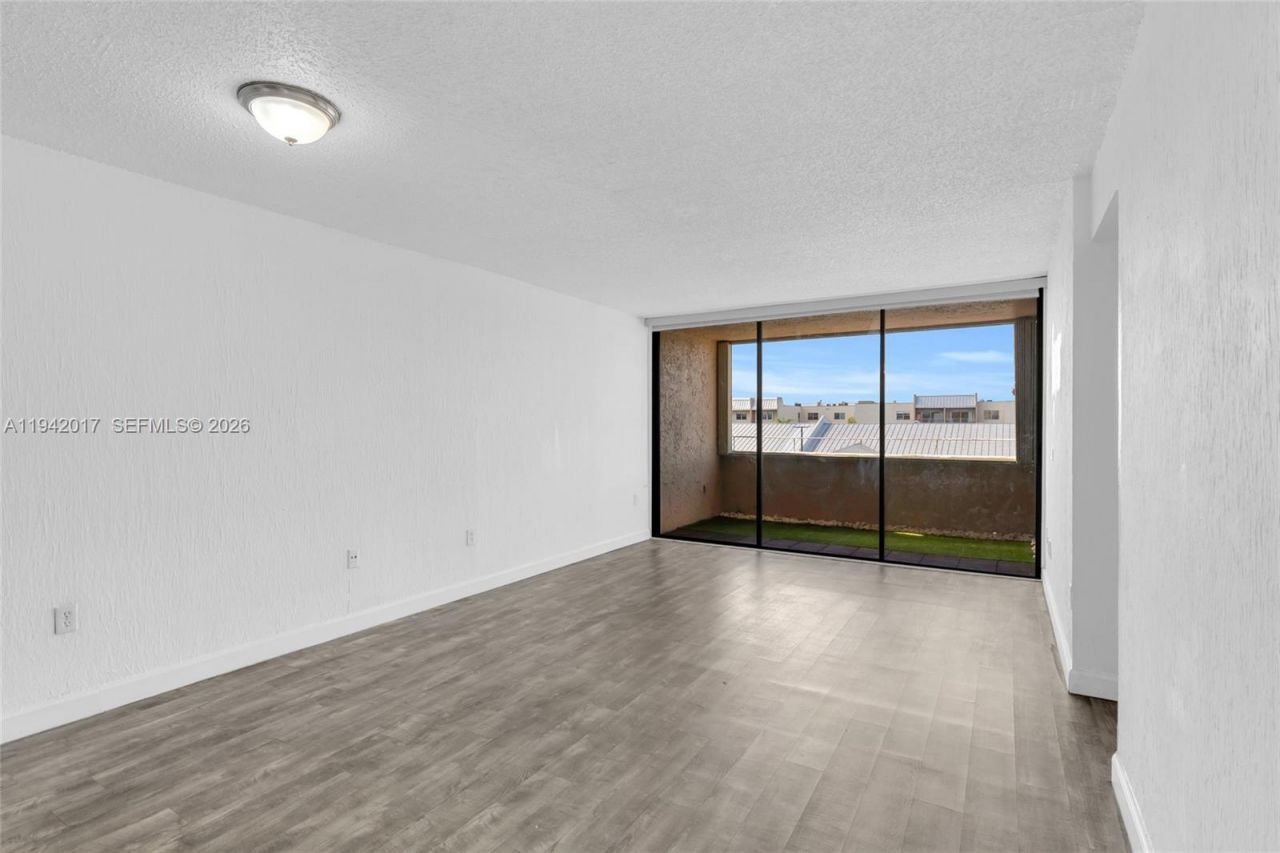 10400 SW 108 Ave, Unit A413, Miami, FL 33176 Photo