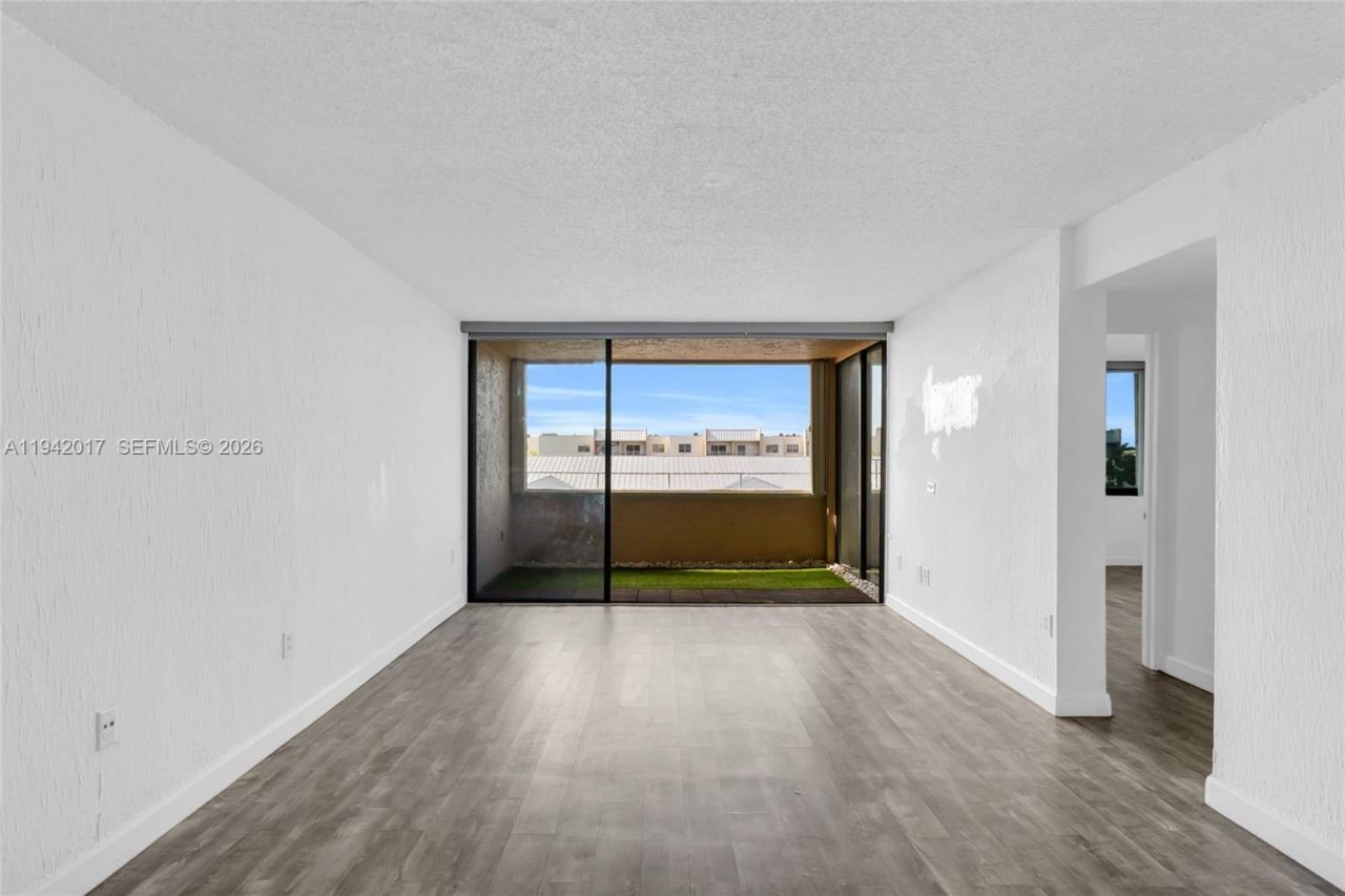 10400 SW 108 Ave, Unit A413, Miami, FL 33176 Photo