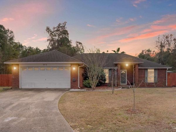 3316 Joanna Dr, Pace, FL 32571