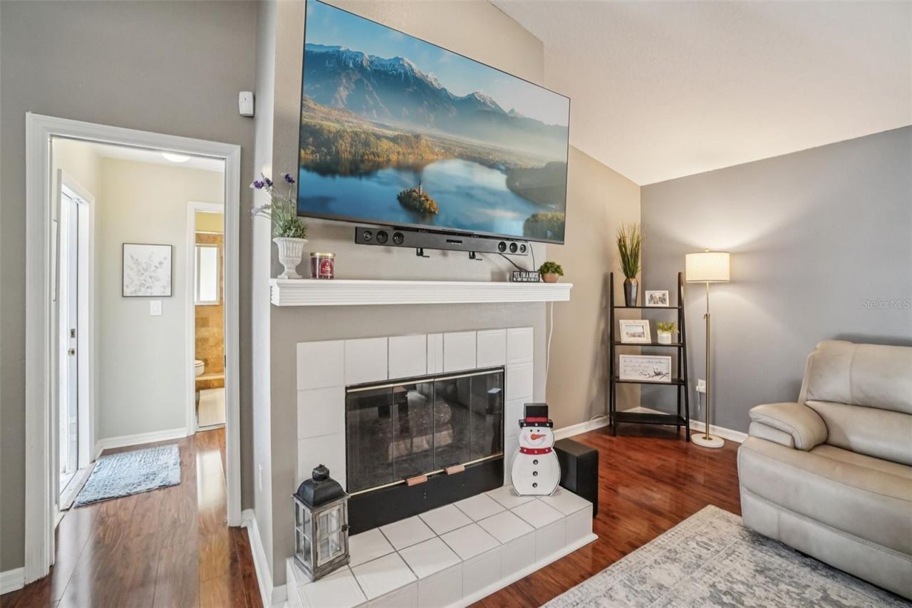 3132 Shoreline Drive, Clearwater, FL 33760 Photo