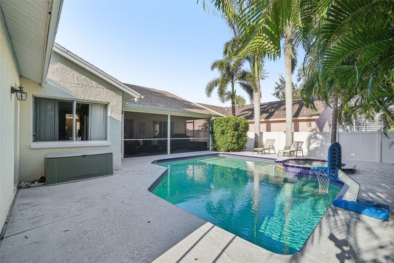 3132 Shoreline Drive, Clearwater, FL 33760 Photo