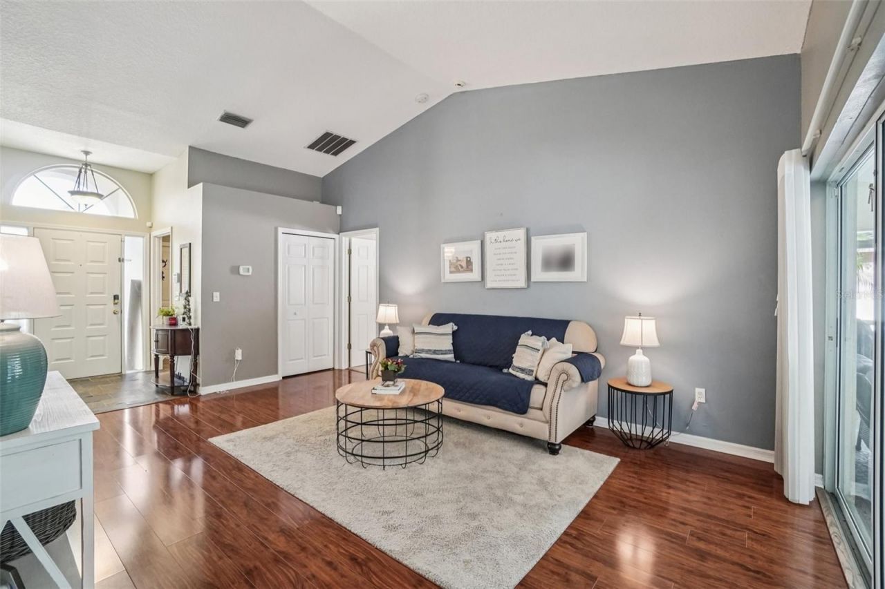 3132 Shoreline Drive, Clearwater, FL 33760 Photo