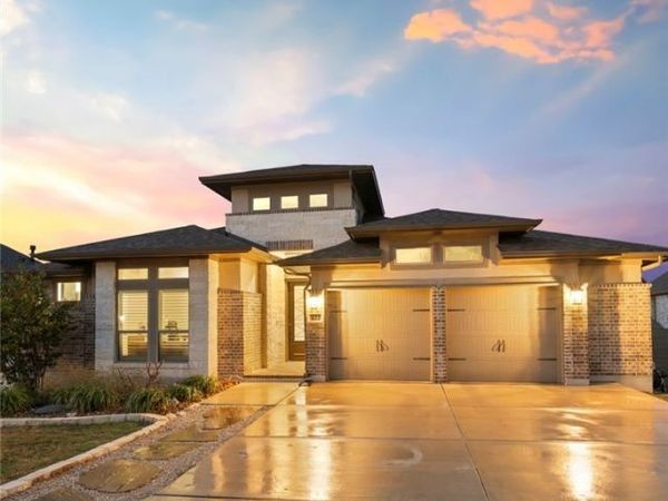 422 Bridle Trail, New Braunfels, TX 78132