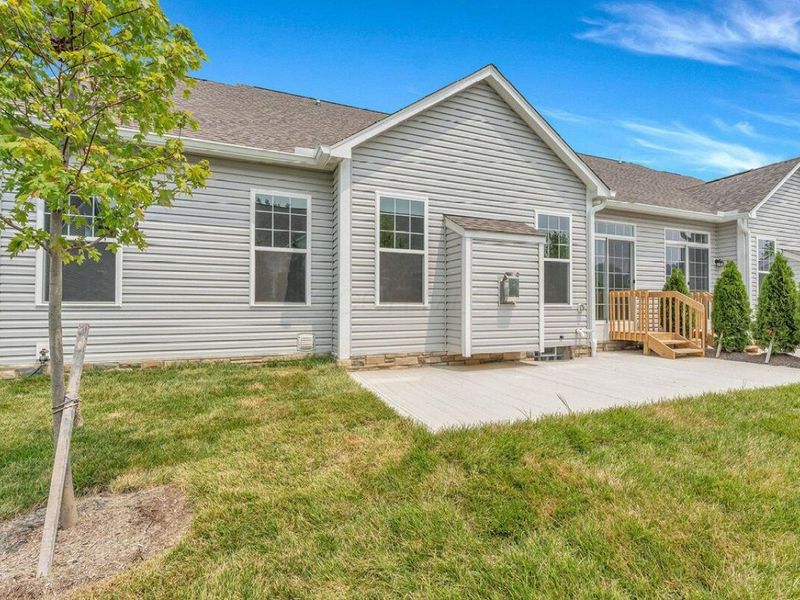 1661 Bookfield Lane, Grove City, OH 43123 Photo 2