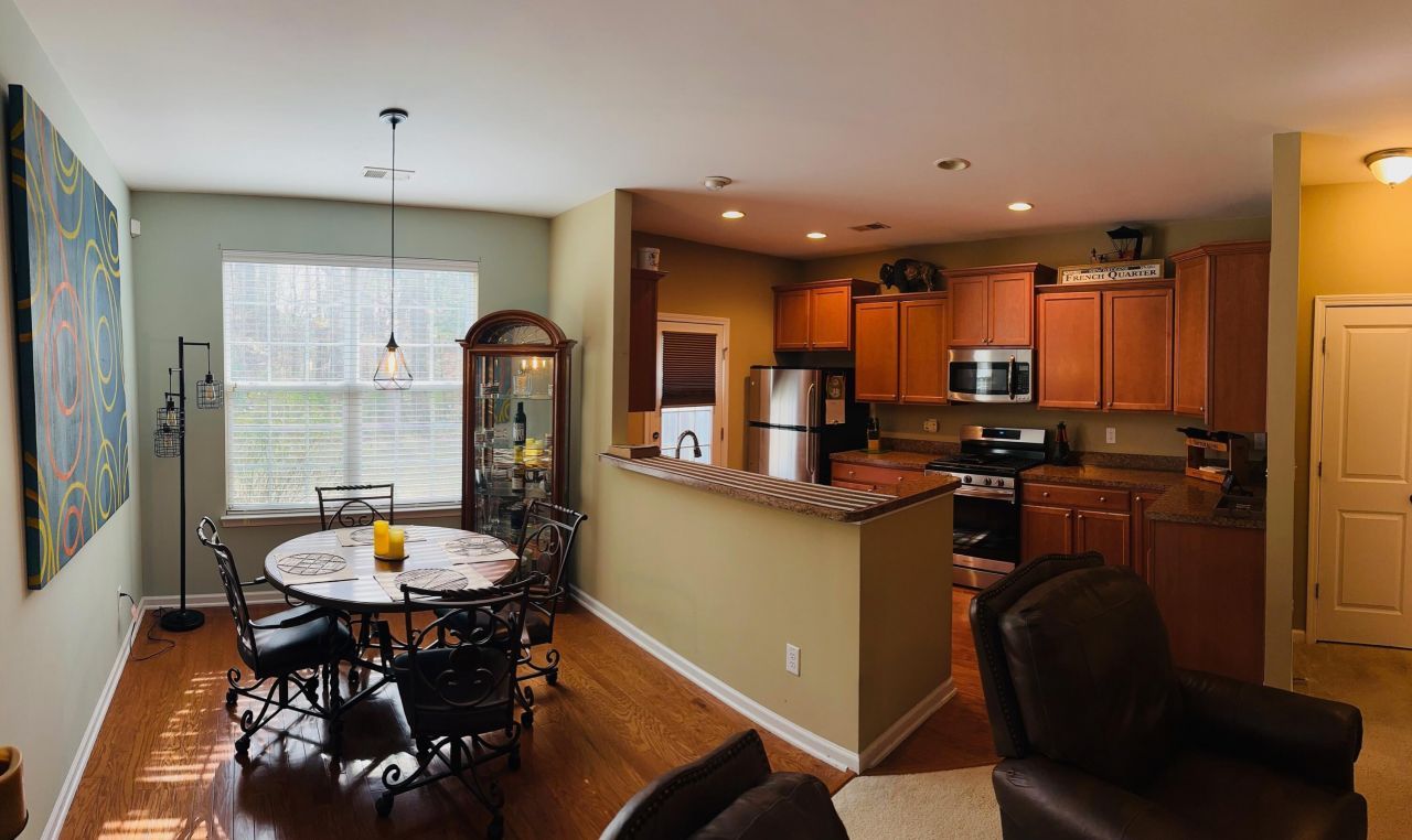 805 Bibury Court Photo 5