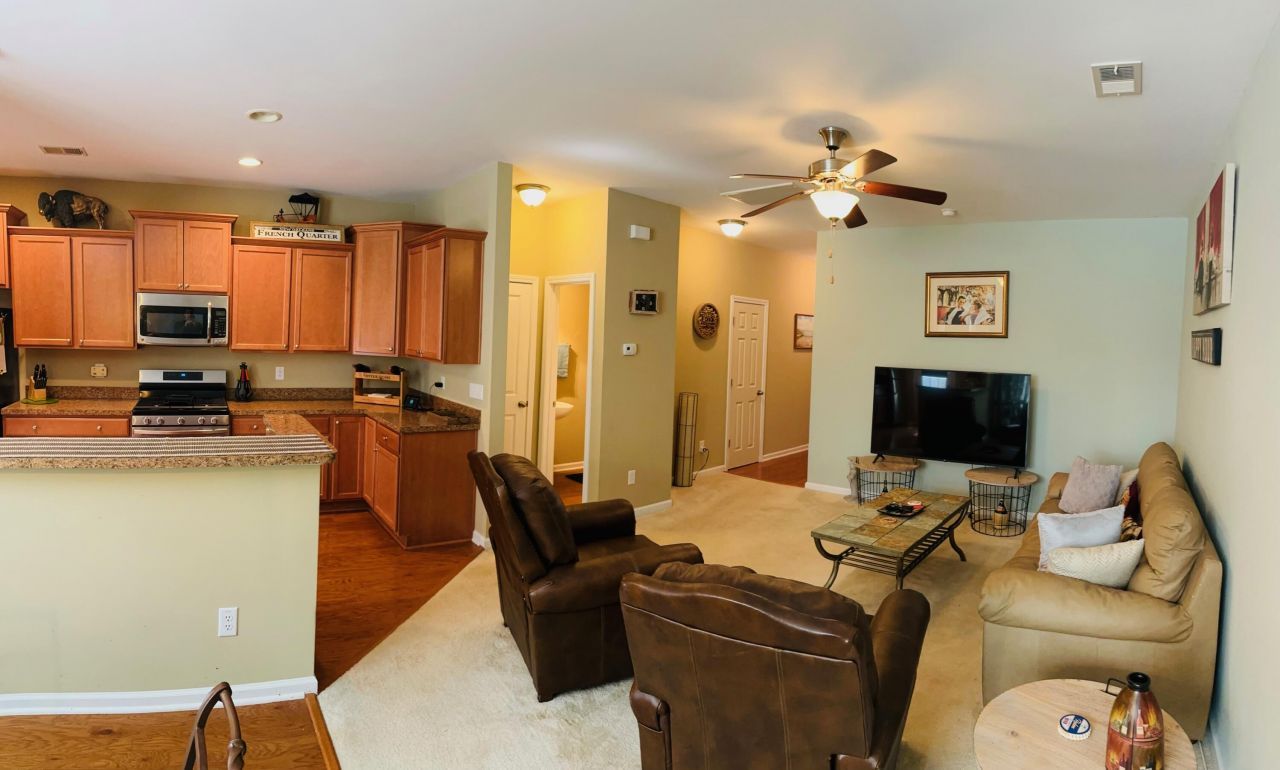 805 Bibury Court Photo 7