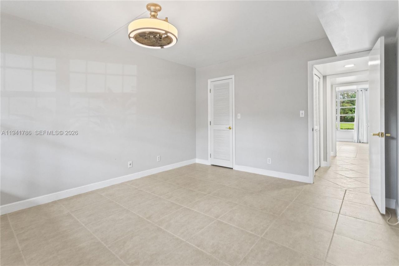 4007 N Cypress Dr, Unit 104, Pompano Beach, FL 33069 Photo