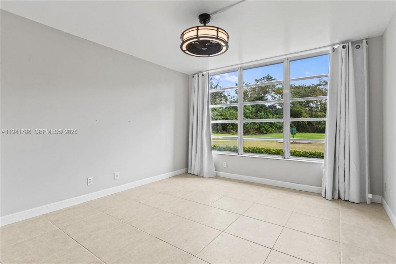 4007 N Cypress Dr, Unit 104, Pompano Beach, FL 33069 Photo