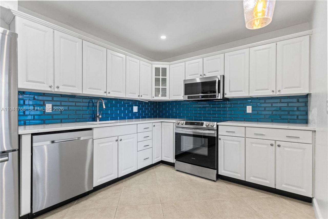 4007 N Cypress Dr, Unit 104, Pompano Beach, FL 33069 Photo