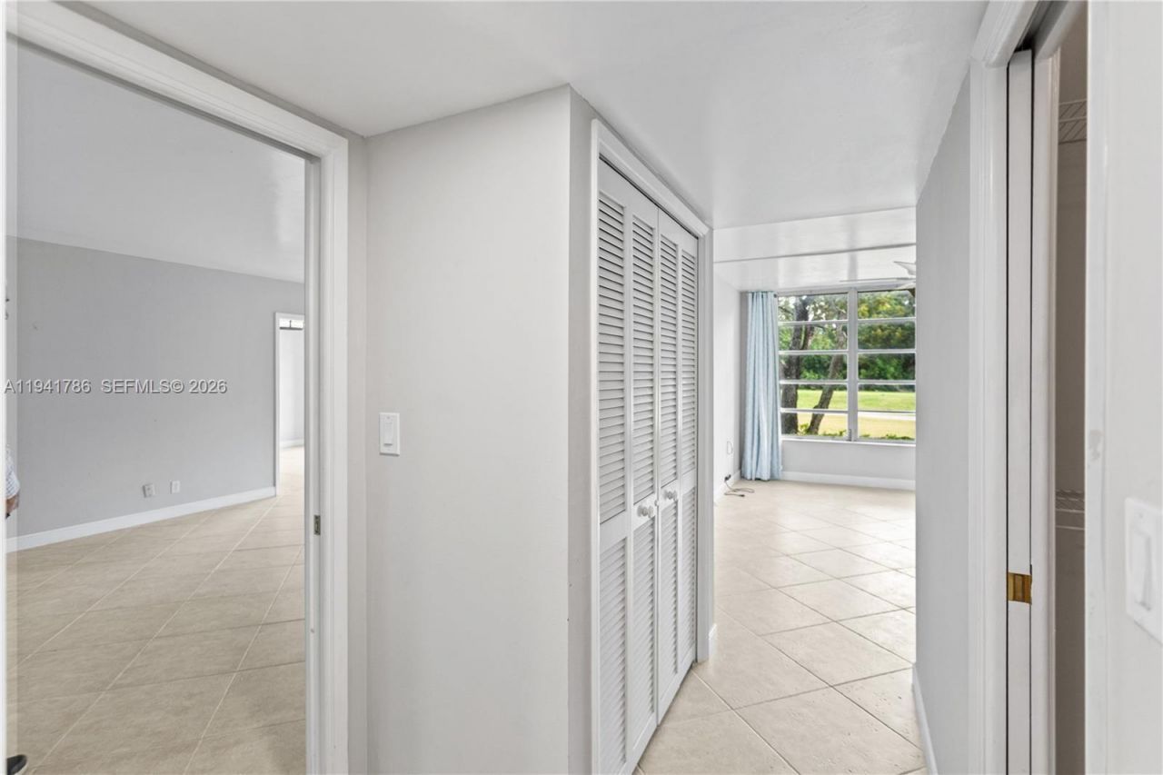 4007 N Cypress Dr, Unit 104, Pompano Beach, FL 33069 Photo