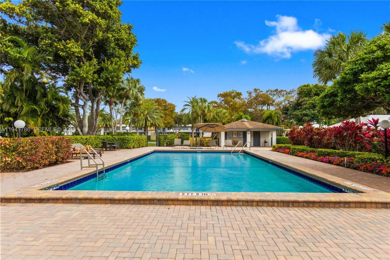 4007 N Cypress Dr, Unit 104, Pompano Beach, FL 33069 Photo