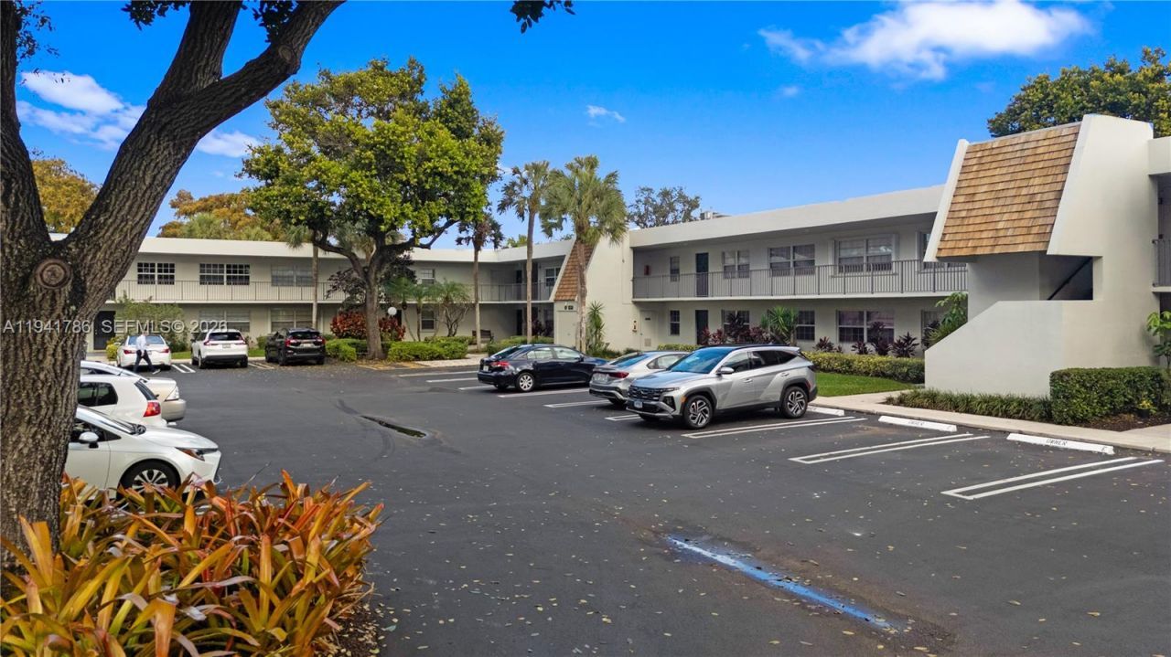 4007 N Cypress Dr, Unit 104, Pompano Beach, FL 33069 Photo