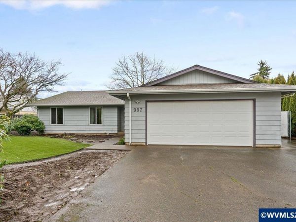 997 Julie St N, Keizer, OR 97303