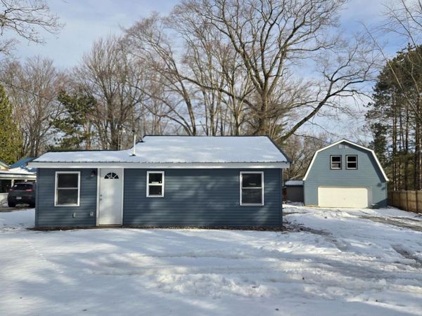 6215 Beech Drive, Lake, MI 48632