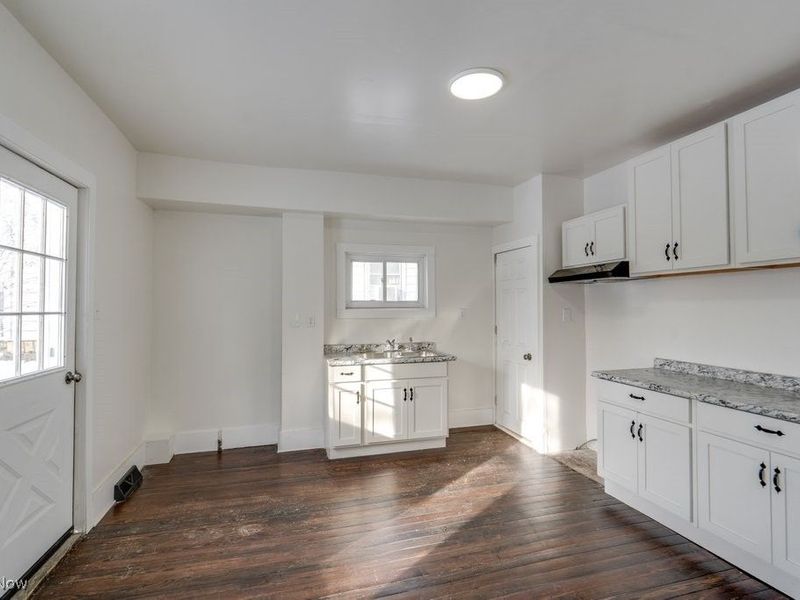 155 W Walnut Street, Wadsworth, OH 44281 Photo 17