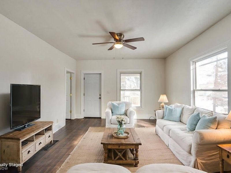 155 W Walnut Street, Wadsworth, OH 44281 Photo 7