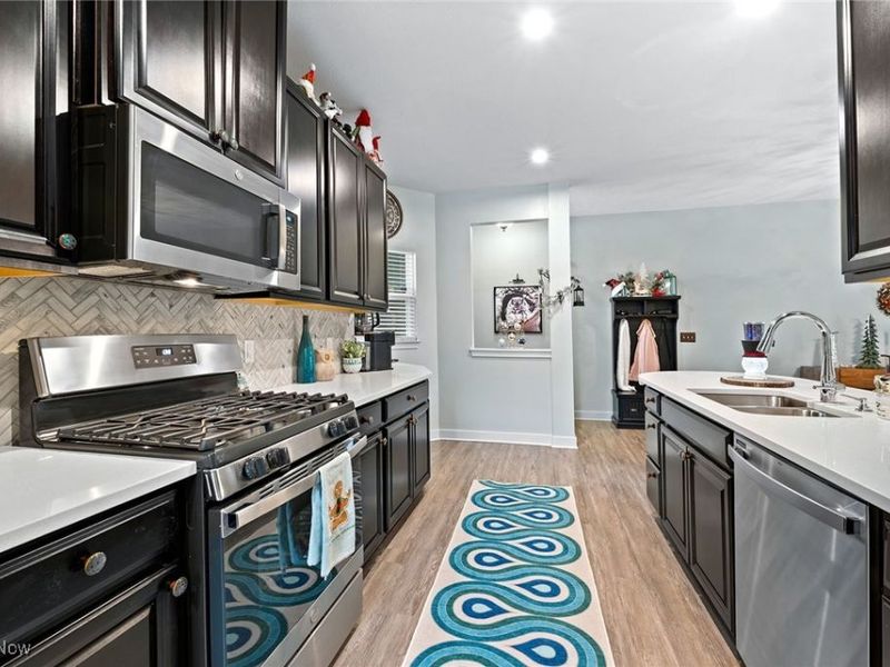 1631 Springer Court, Akron, OH 44313 Photo 5