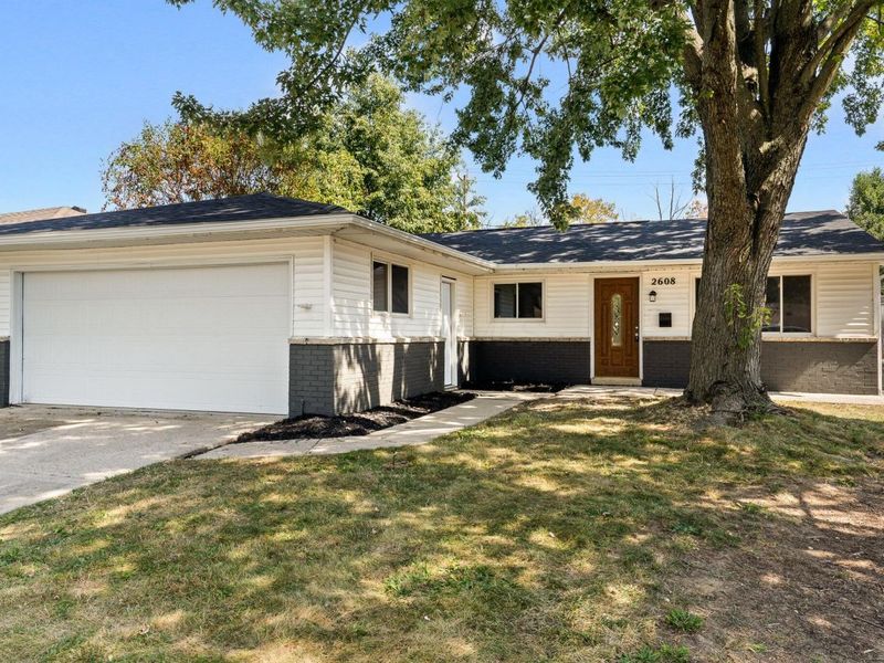 2608 Hubbell Road, Columbus, OH 43232 Photo 1