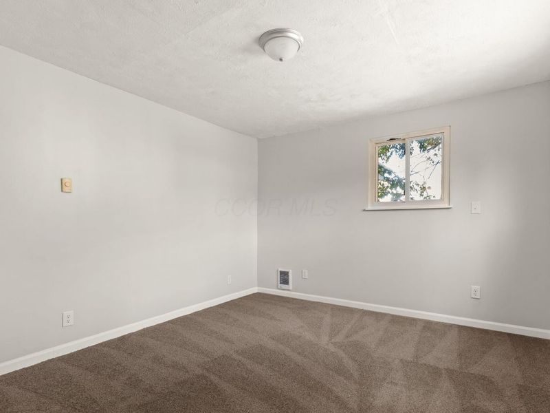 2608 Hubbell Road, Columbus, OH 43232 Photo 16