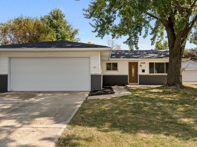 2608 Hubbell Road, Columbus, OH 43232 Photo 2