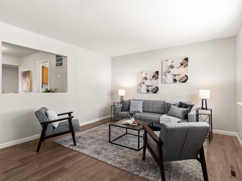 2608 Hubbell Road, Columbus, OH 43232 Photo 3